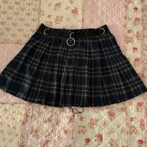 Current Mood O-Ring Plaid Skirt